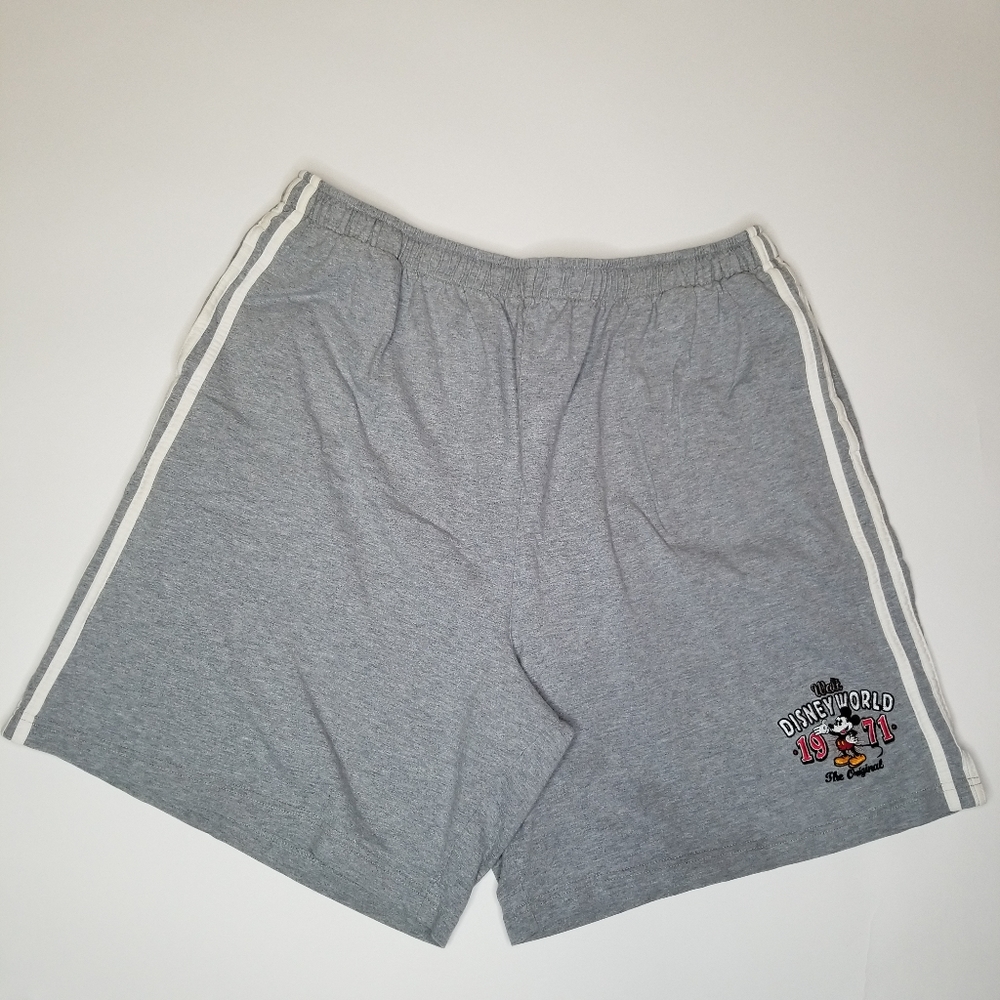 Disney World Mickey Mouse Shorts Sixe XL